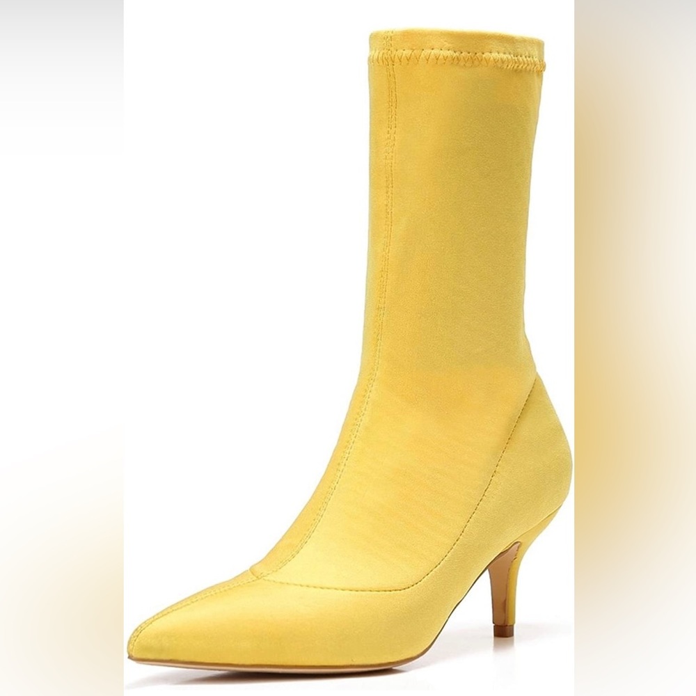 NEW! Cute Yellow Kitten Heel Sz 8.5 M Pull On Sock Booties w/defect
